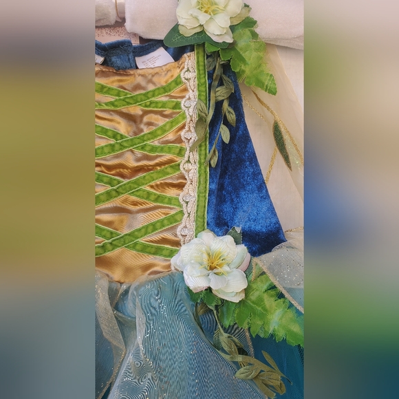 Whimsical Blue and Green Fairy Costume for Kids - Picture 5 of 10